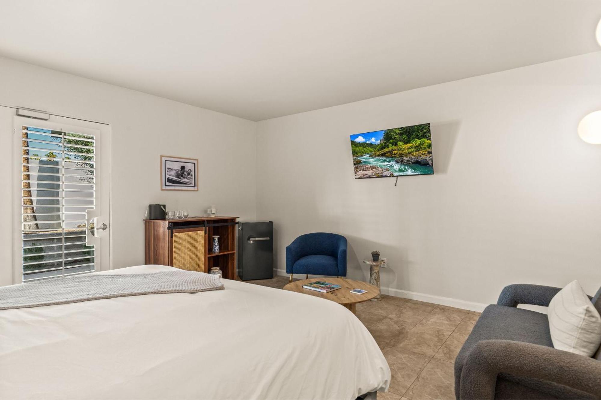 Casa Oliver Hotel & Resort - A Men'S Clothing Optional Resort In Palm Springs Exterior photo